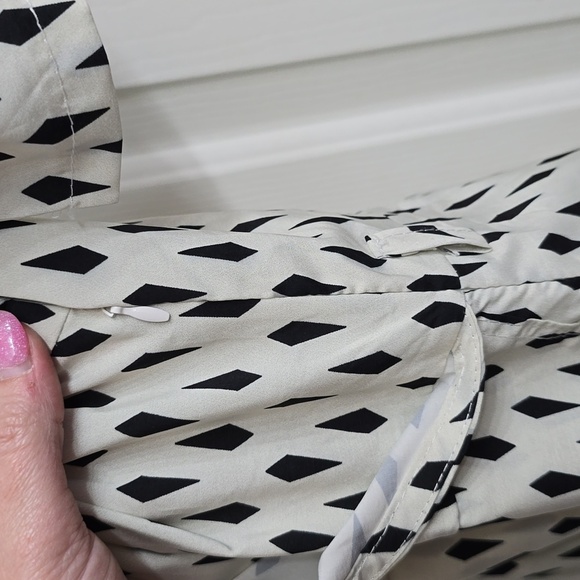 Black and white dress sz lg - Picture 8 of 8